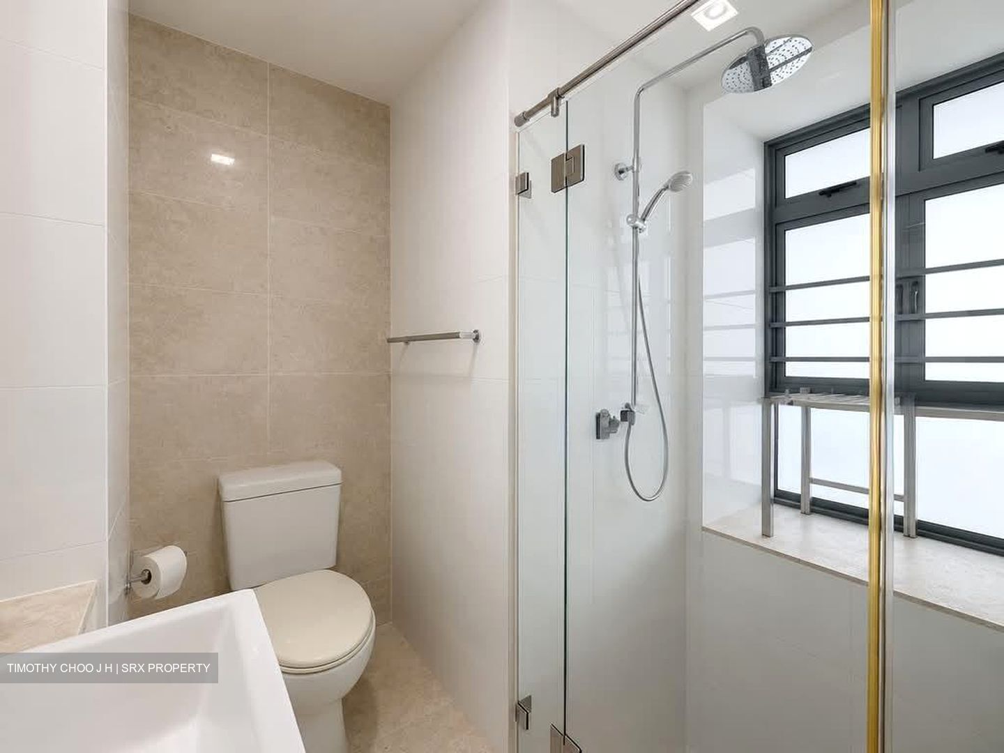 Waterfront Waves (D16), Condominium #593207181